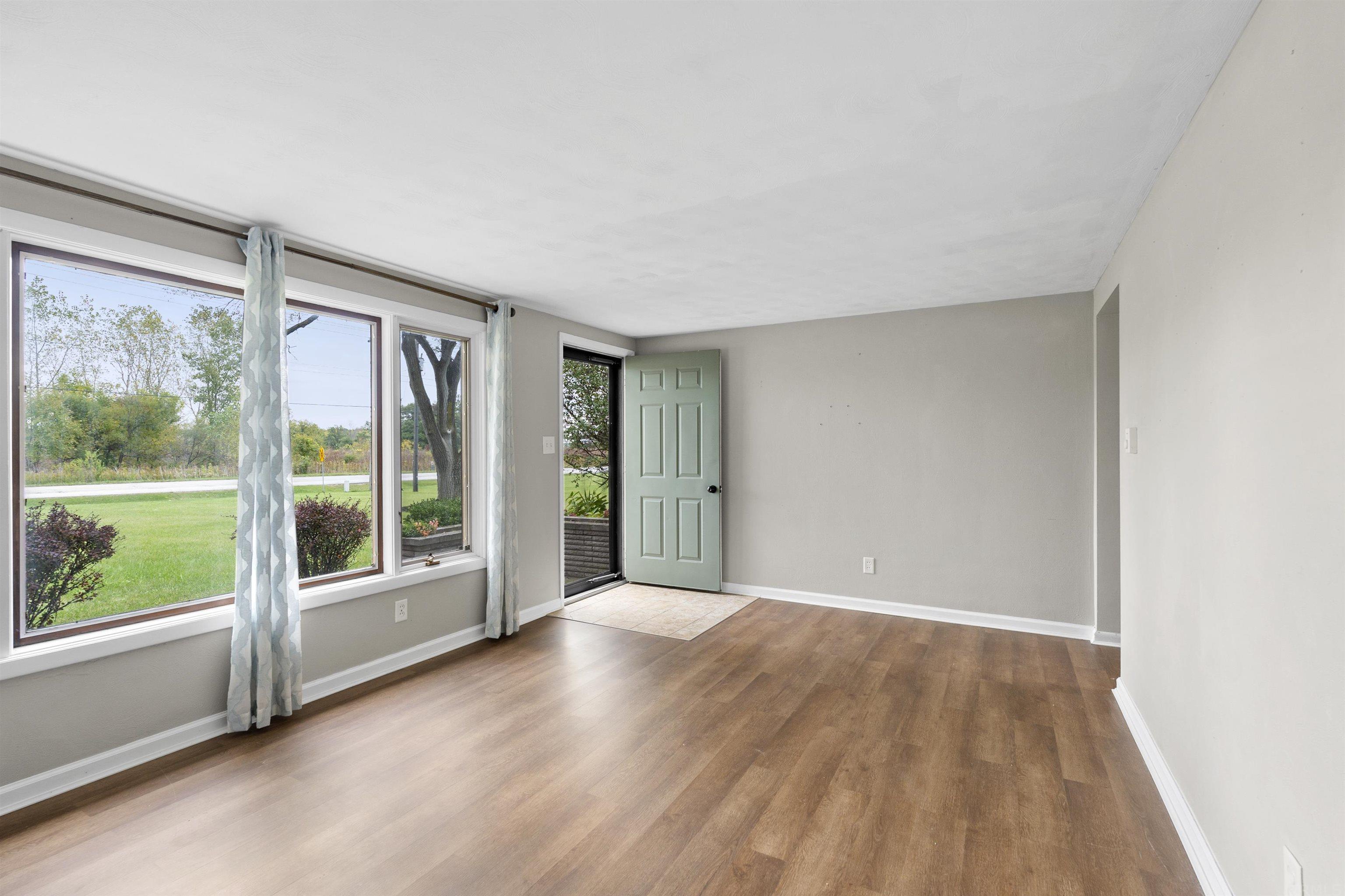 910 North Thomas Road Fort Wayne, IN 46808 - Photo 10 of 36