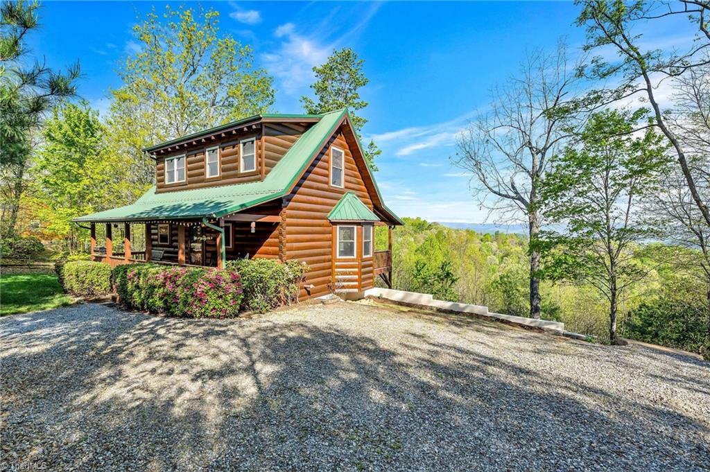 1986 Ridge Run Road Boomer, NC 28606 - Photo 4 of 31