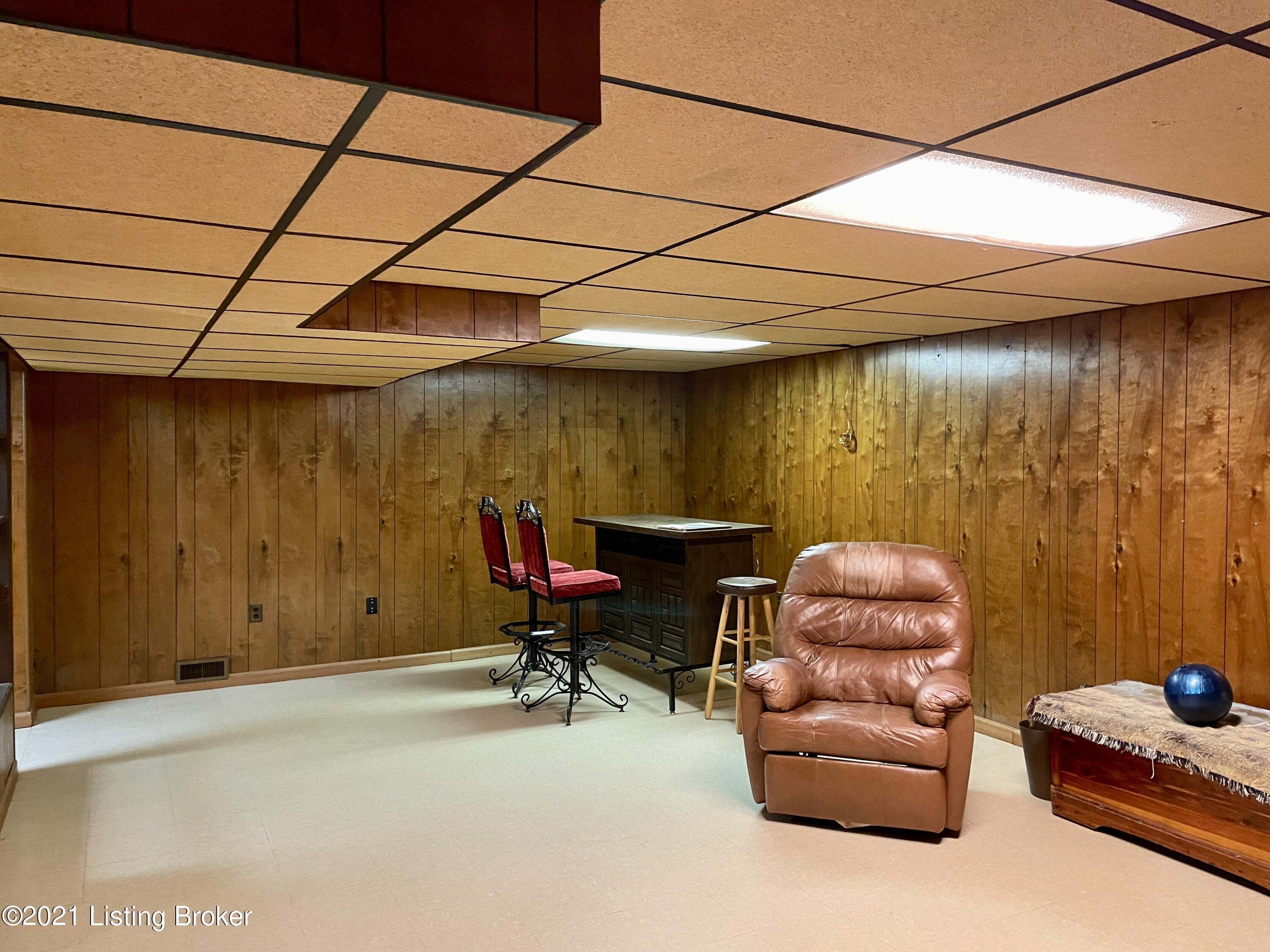 8805 Terry Road Louisville, KY 40258 - Photo 19 of 46 fullsizeoutput_11dd