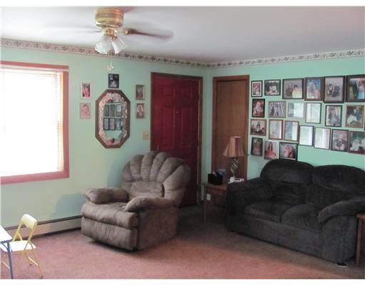 23 Whittemore Road Oxford, ME 04270 - Photo 4 of 12 Living Room.