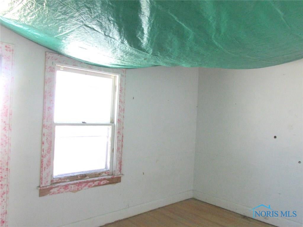 1758 Mansfield Road Toledo, OH 43613 - Photo 9 of 13 Gallery Image 9