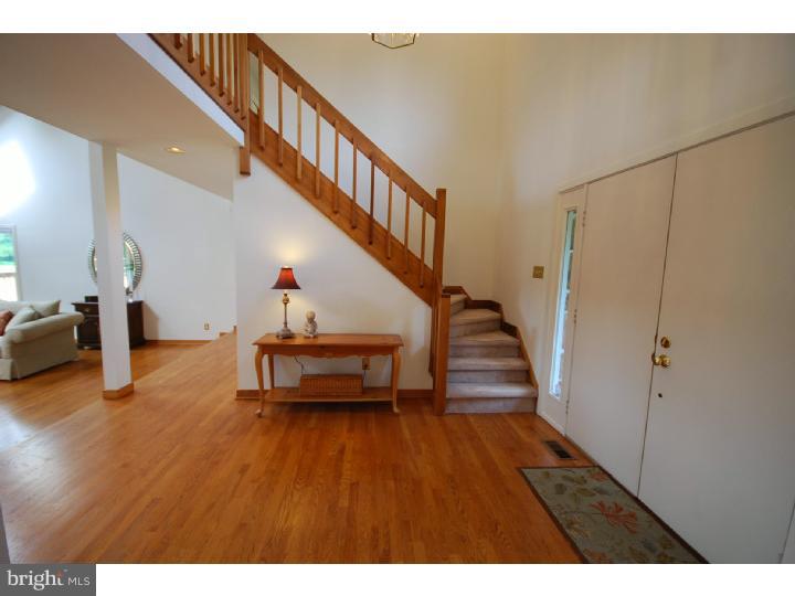 8 Bullock Road Chadds Ford, PA 19317 - Photo 3 of 25 Foyer