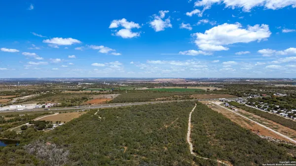 $5,000,000 | 14350 Interstate 35 Access Road, Von Ormy, TX 78073