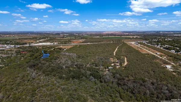 $5,000,000 | 14350 Interstate 35 Access Road, Von Ormy, TX 78073