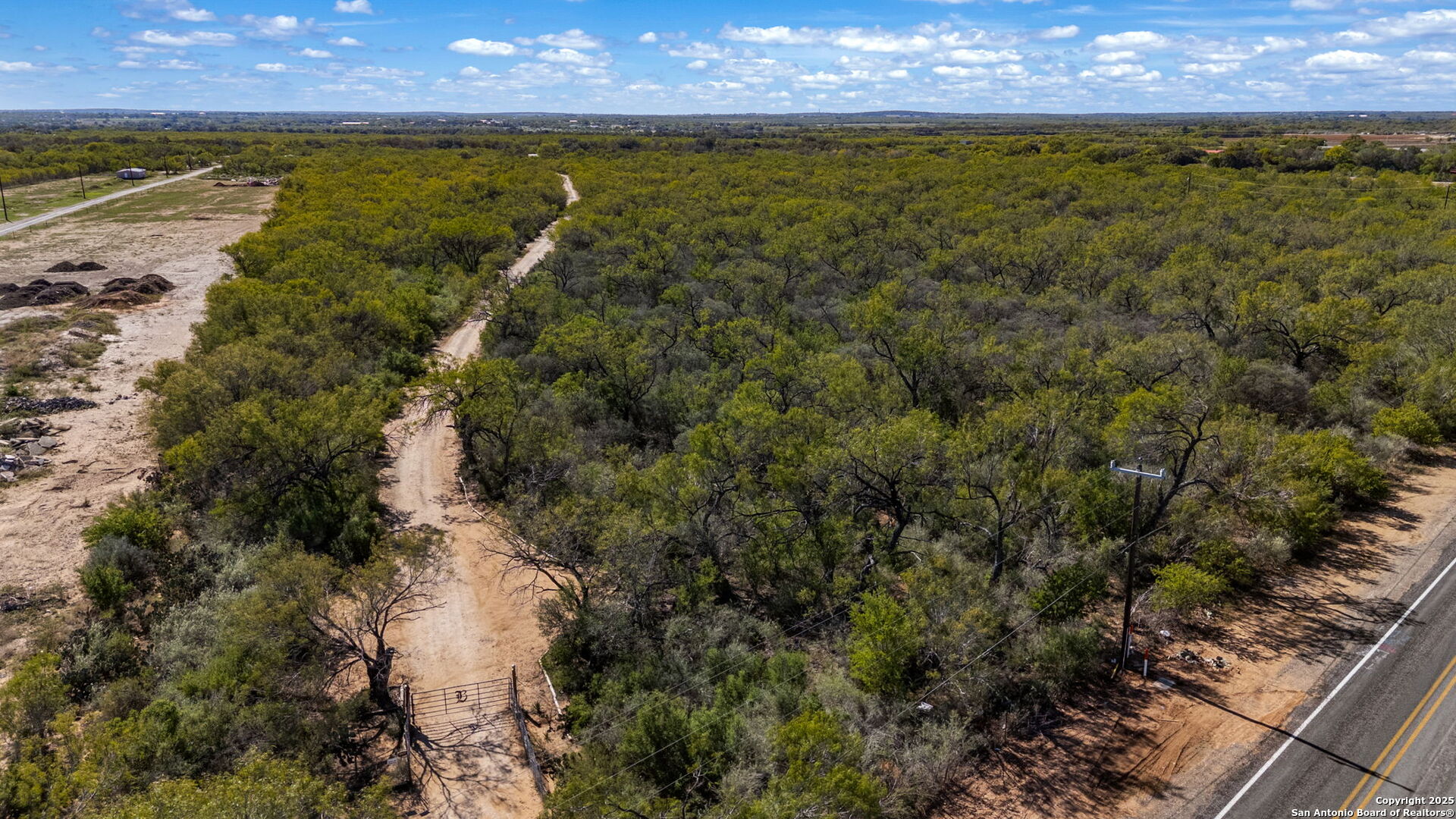 14350 Interstate 35 Access Road Von Ormy, TX 78073 - Photo 22 of 45 a view of an ocean and beach