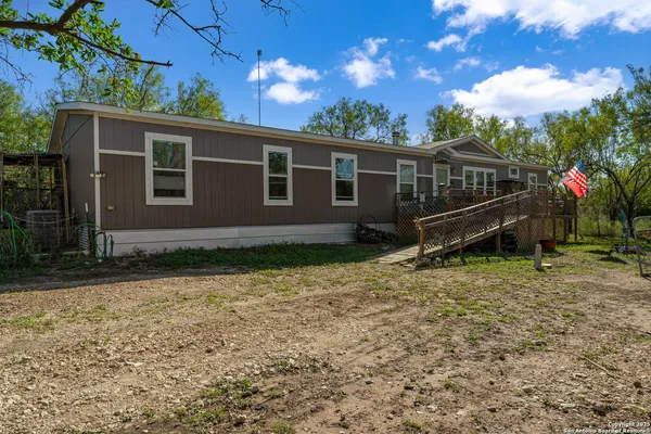 $5,000,000 | 14350 Interstate 35 Access Road, Von Ormy, TX 78073