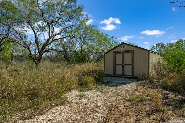 $5,000,000 | 14350 Interstate 35 Access Road, Von Ormy, TX 78073