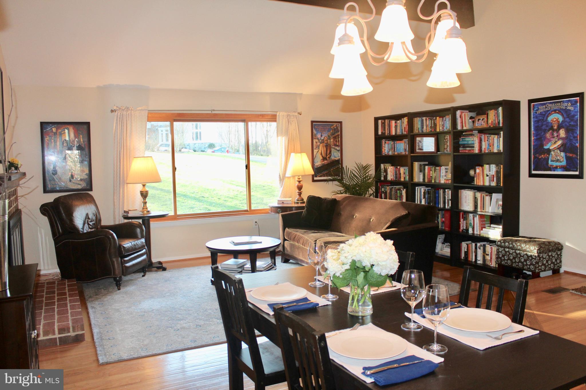 1118 Challedon Road Great Falls, VA 22066 - Photo 4 of 24 Dining Room