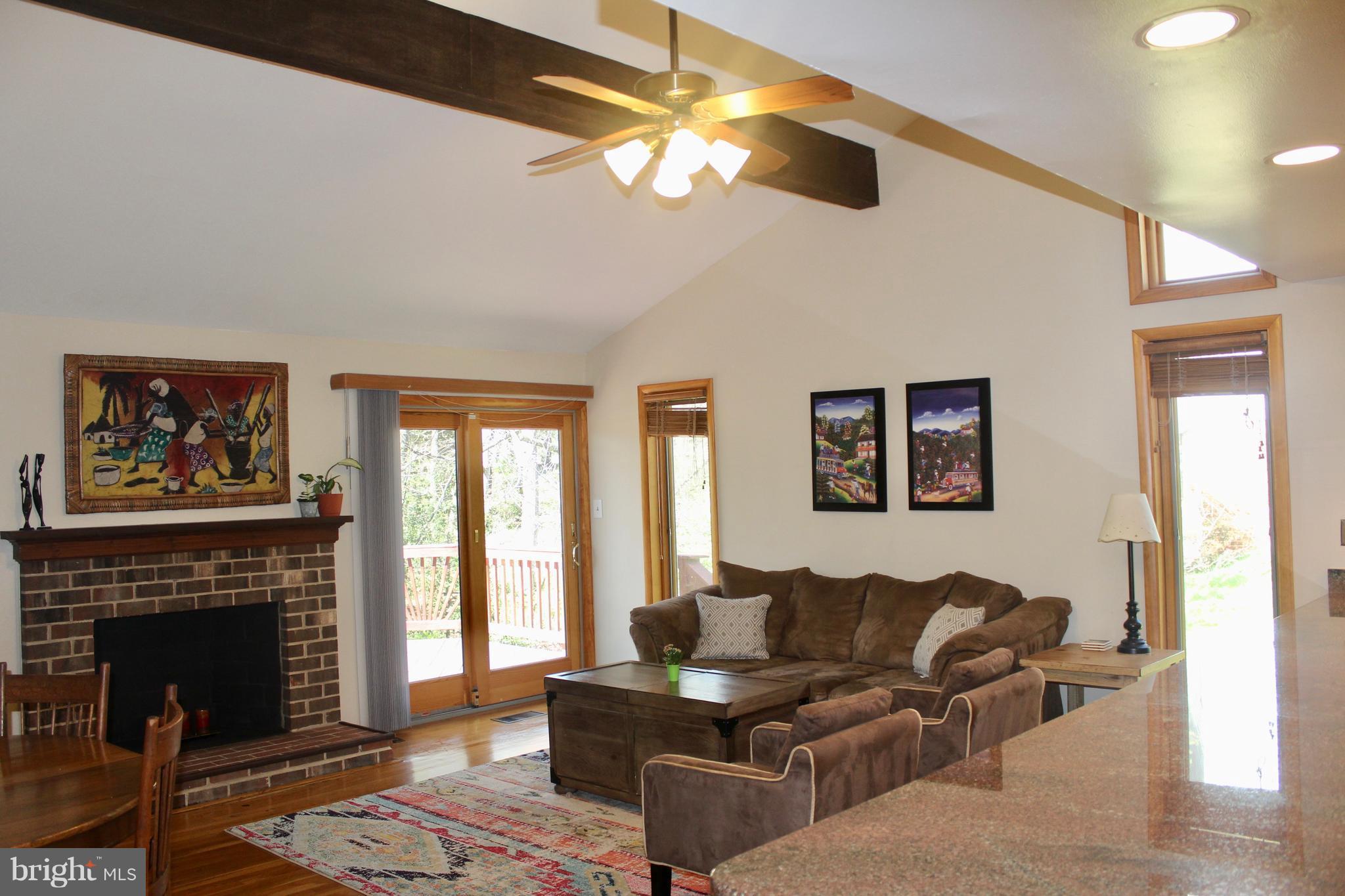 1118 Challedon Road Great Falls, VA 22066 - Photo 6 of 24 Family Room