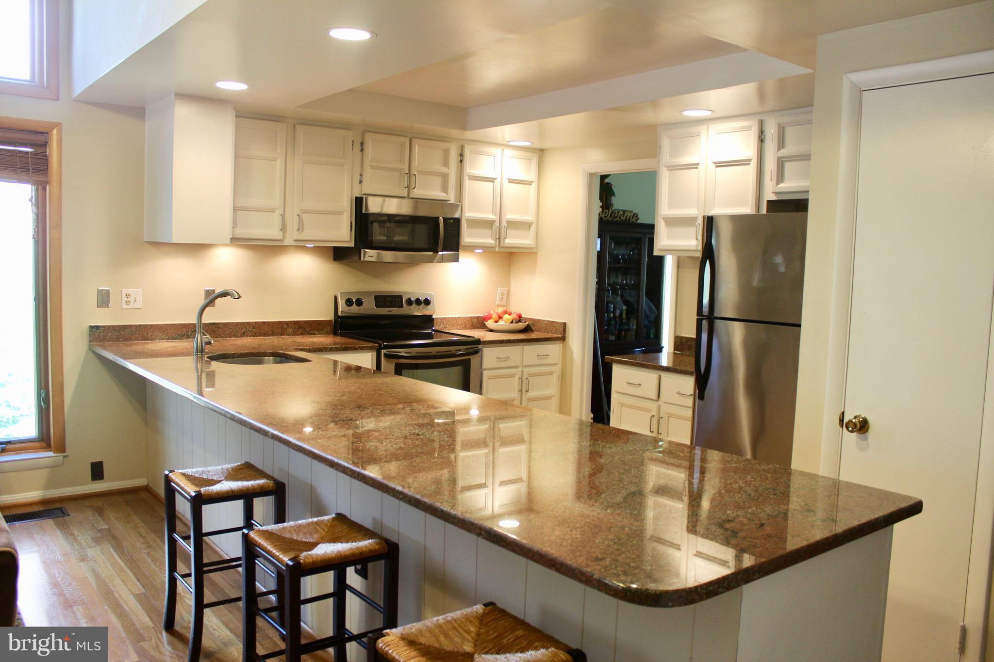 1118 Challedon Road Great Falls, VA 22066 - Photo 7 of 24 Kitchen