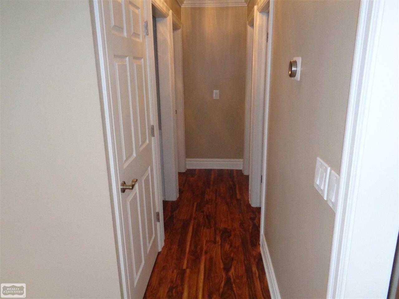 909 Lafayette Court Rochester, MI 48307 - Photo 15 of 44 50046290-14.JPG