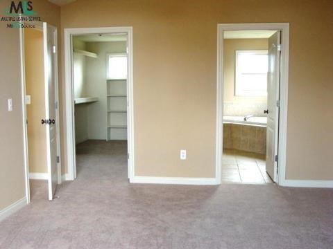 50910 Nesting Ridge Drive Macomb, MI 48044 - Photo 7 of 9 807790-6.JPG