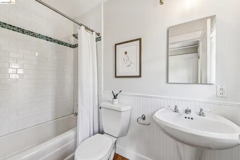 $1,495,000 | 806 Mandana Boulevard, Oakland, CA 94610
