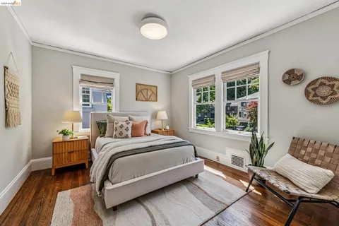 $1,495,000 | 806 Mandana Boulevard, Oakland, CA 94610