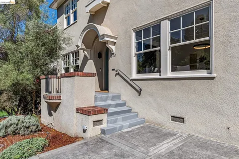 $1,495,000 | 806 Mandana Boulevard, Oakland, CA 94610