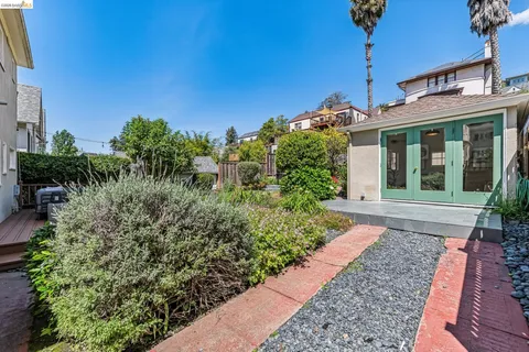 $1,495,000 | 806 Mandana Boulevard, Oakland, CA 94610