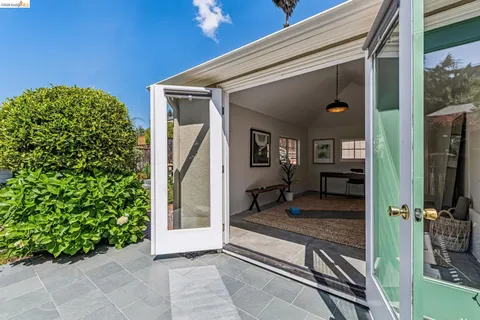 $1,495,000 | 806 Mandana Boulevard, Oakland, CA 94610