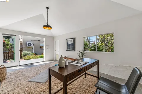 $1,495,000 | 806 Mandana Boulevard, Oakland, CA 94610