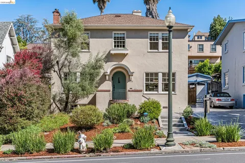 $1,495,000 | 806 Mandana Boulevard, Oakland, CA 94610