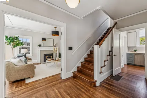 $1,495,000 | 806 Mandana Boulevard, Oakland, CA 94610