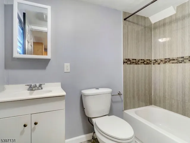 $1,800 | 165 Central Place, Orange, NJ 07050