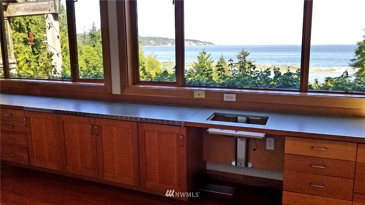 141 Bachelor Road Sequim, WA 98382 - Photo 13 of 24 Gallery Image 13