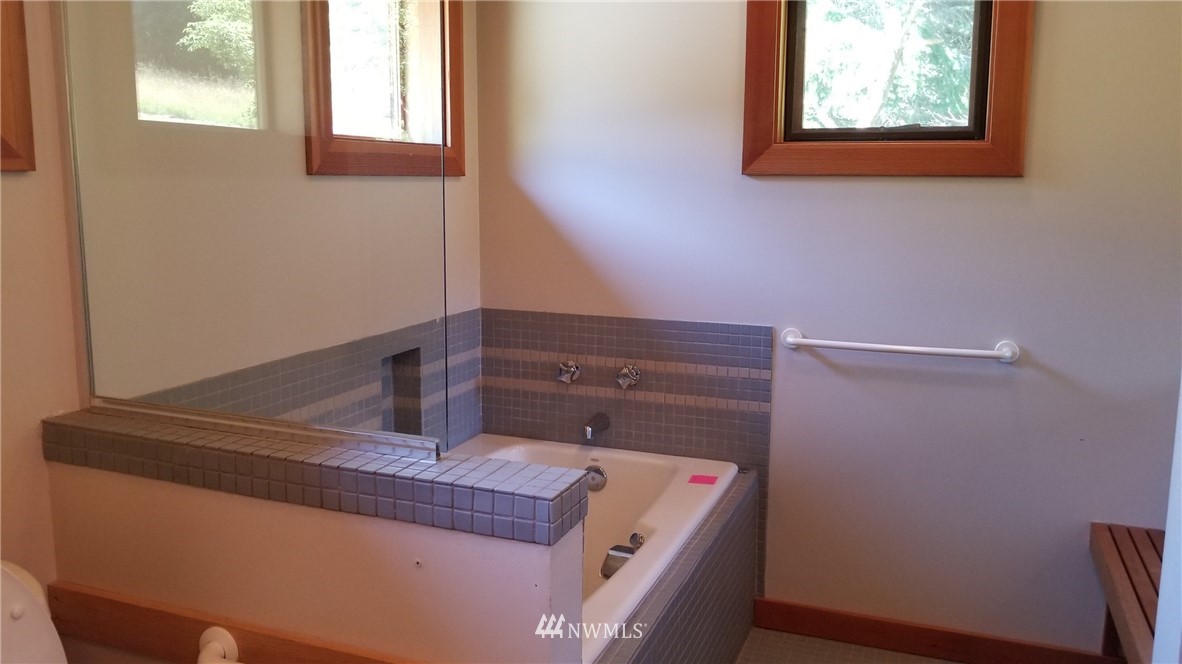 141 Bachelor Road Sequim, WA 98382 - Photo 9 of 24 Gallery Image 9