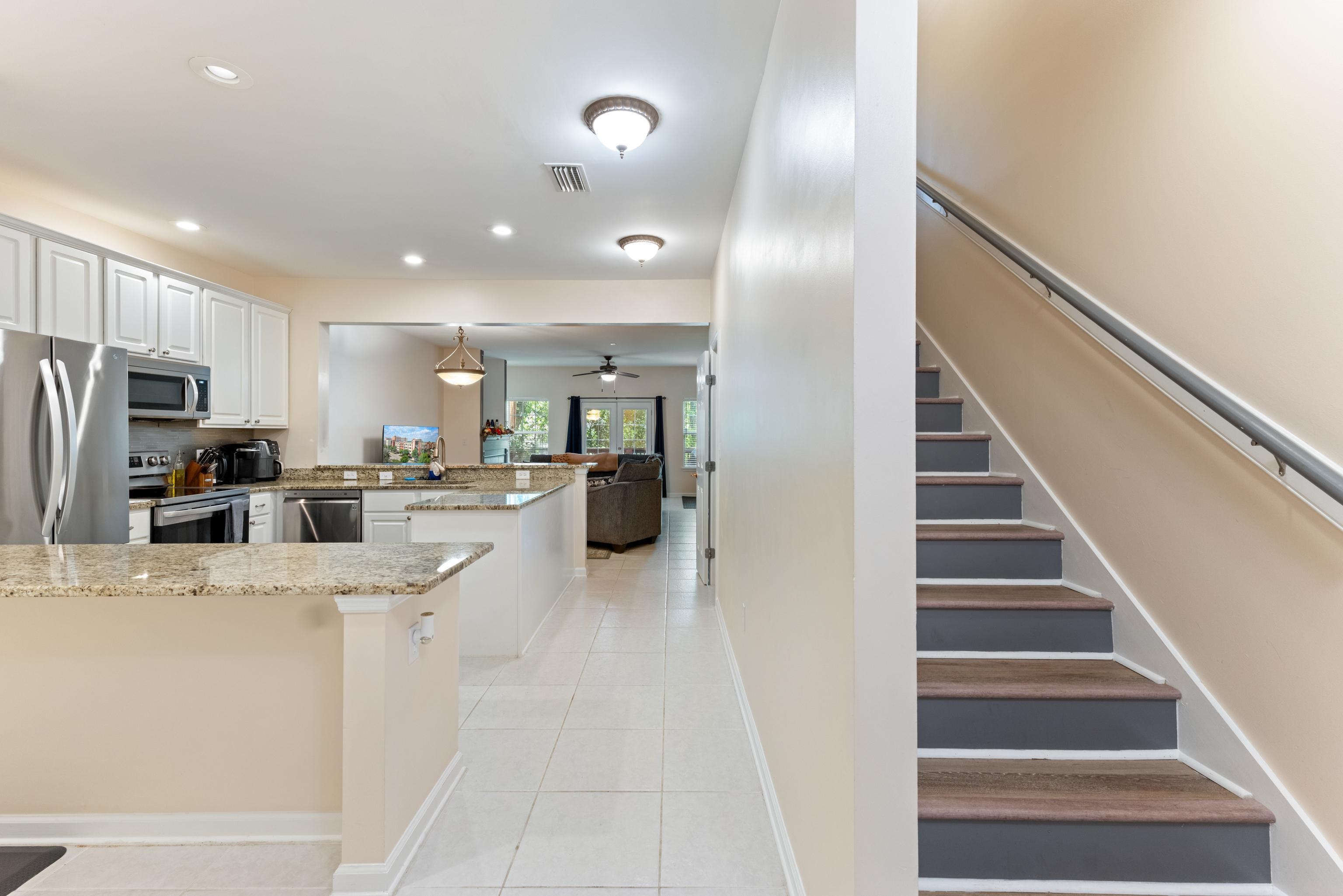 1325 Stone Road, Unit 202 Tallahassee, FL 32303 - Photo 31 of 36