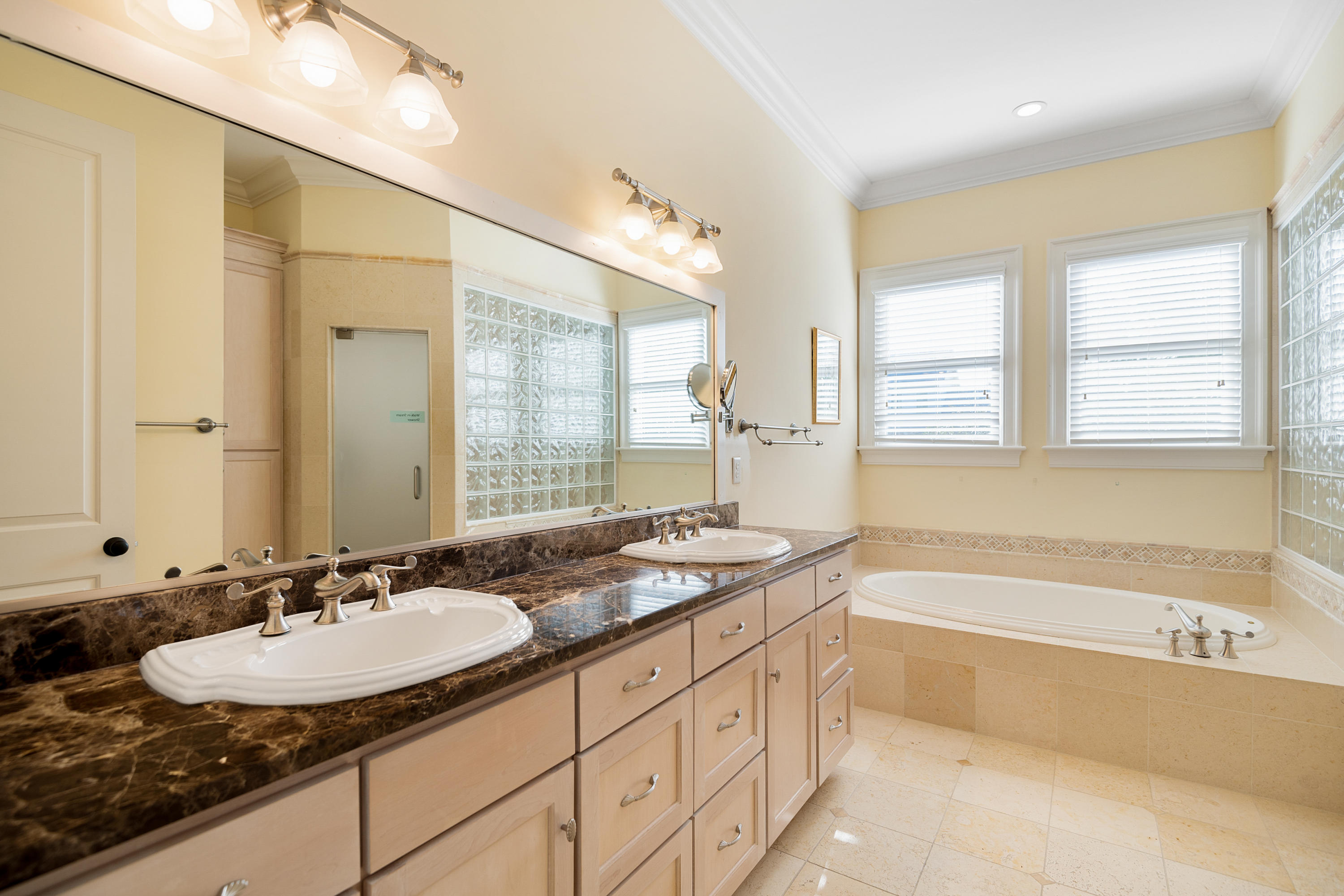 1560 Home Farm Road Mount Pleasant, SC 29464 - Photo 28 of 56 1560HomeFarmRoad-KeenEyeMarketing-33