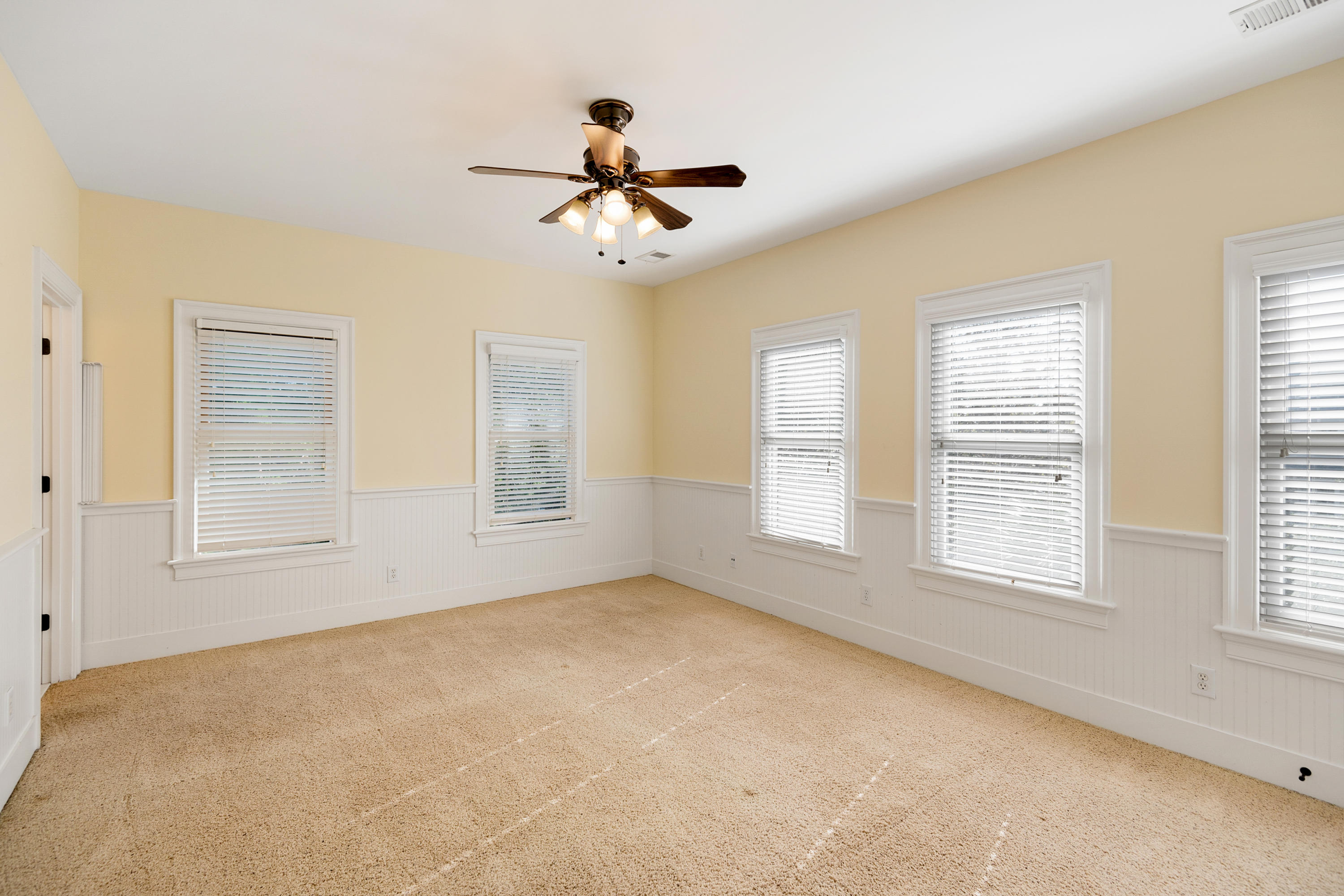 1560 Home Farm Road Mount Pleasant, SC 29464 - Photo 32 of 56 1560HomeFarmRoad-KeenEyeMarketing-38