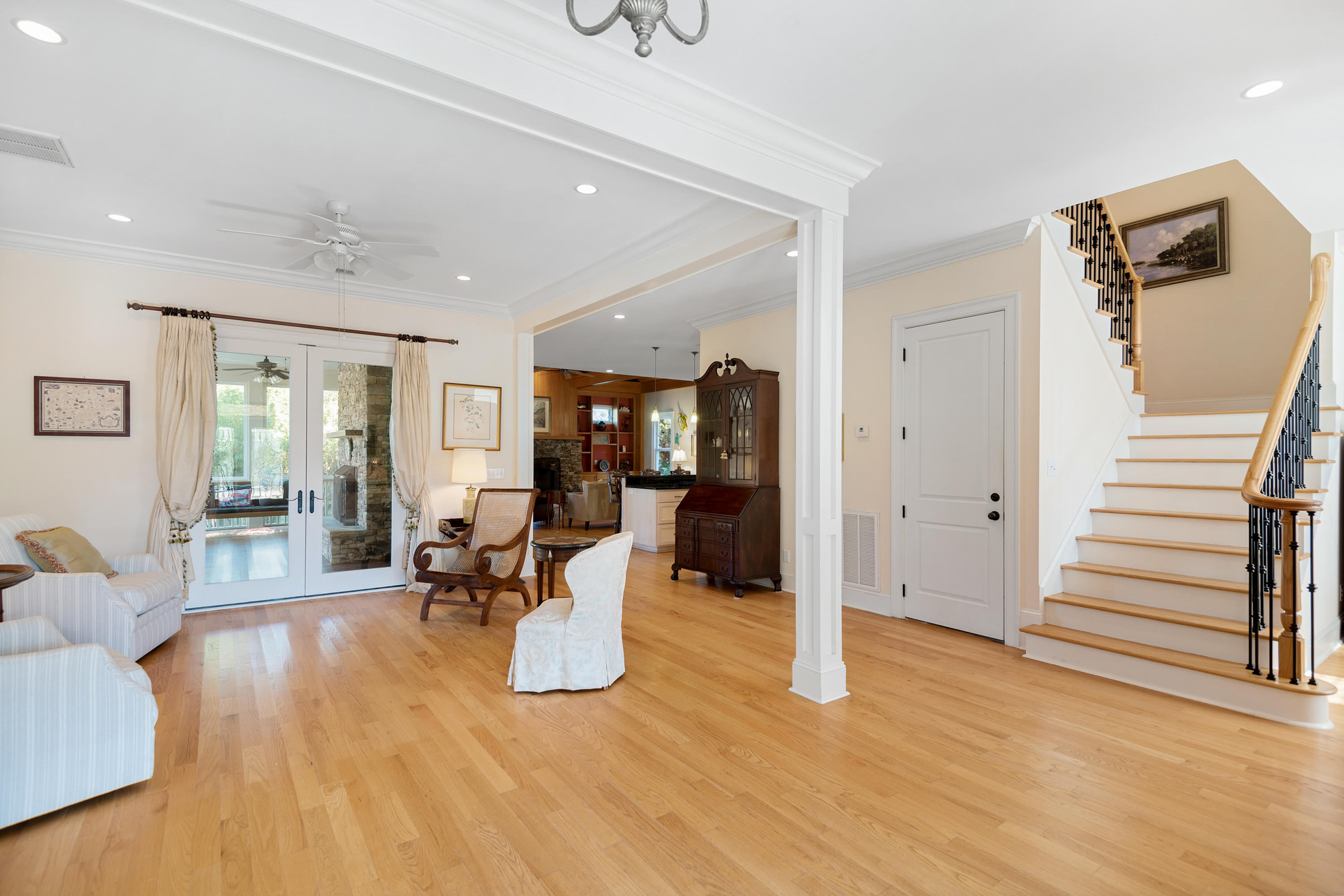 1560 Home Farm Road Mount Pleasant, SC 29464 - Photo 6 of 56 1560HomeFarmRoad-KeenEyeMarketing-7