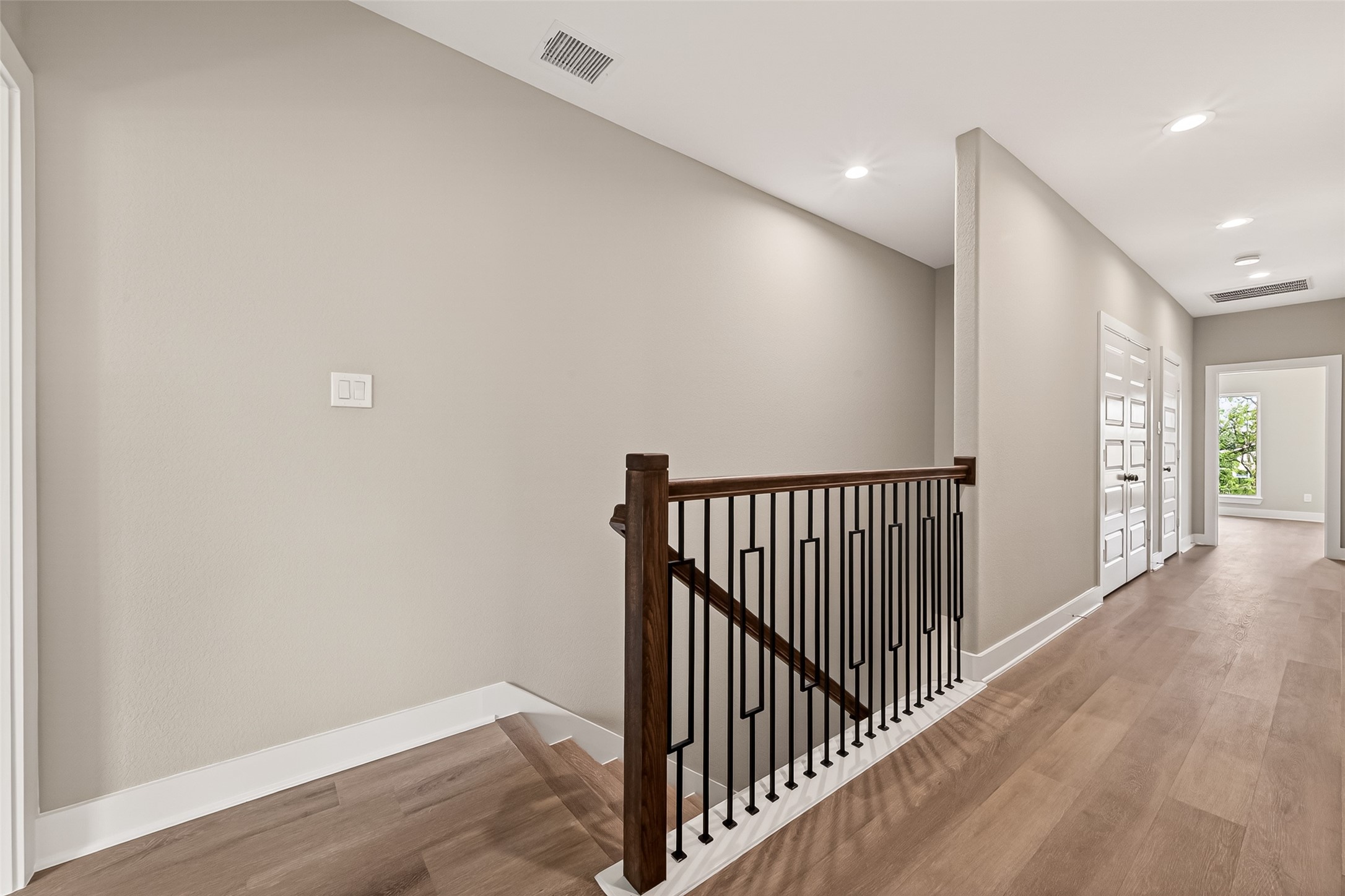 3514 Runnels Street, Unit B Houston, TX 77003 - Photo 13 of 39 Let's take a tour of the upstairs ... it's got a LOT!...
