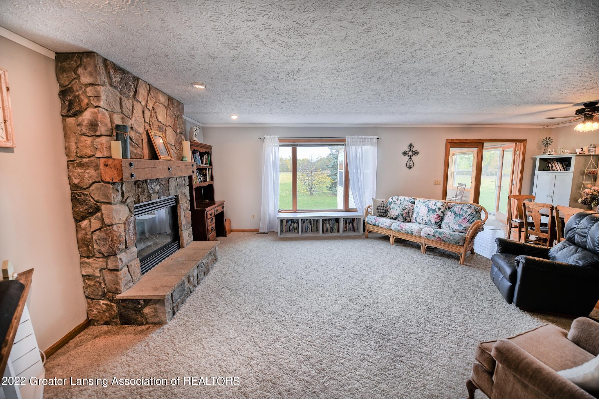 11205 South Bauer Road Eagle, MI 48822 - Photo 8 of 50 Family Room