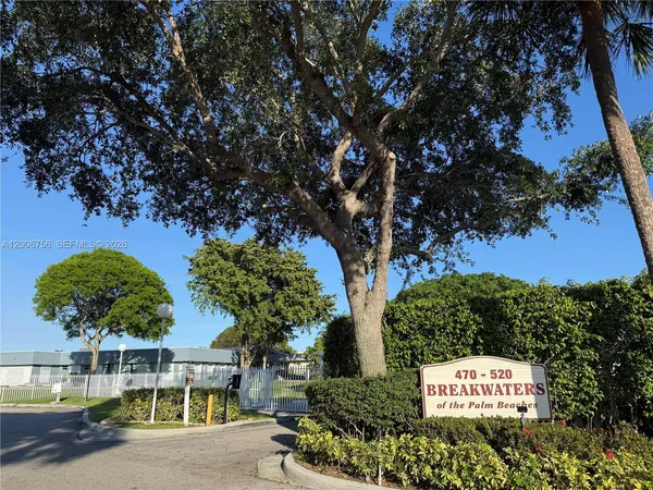 $115,000 | 500 Executive Center Drive, Unit 2A, West Palm Beach, FL 33401