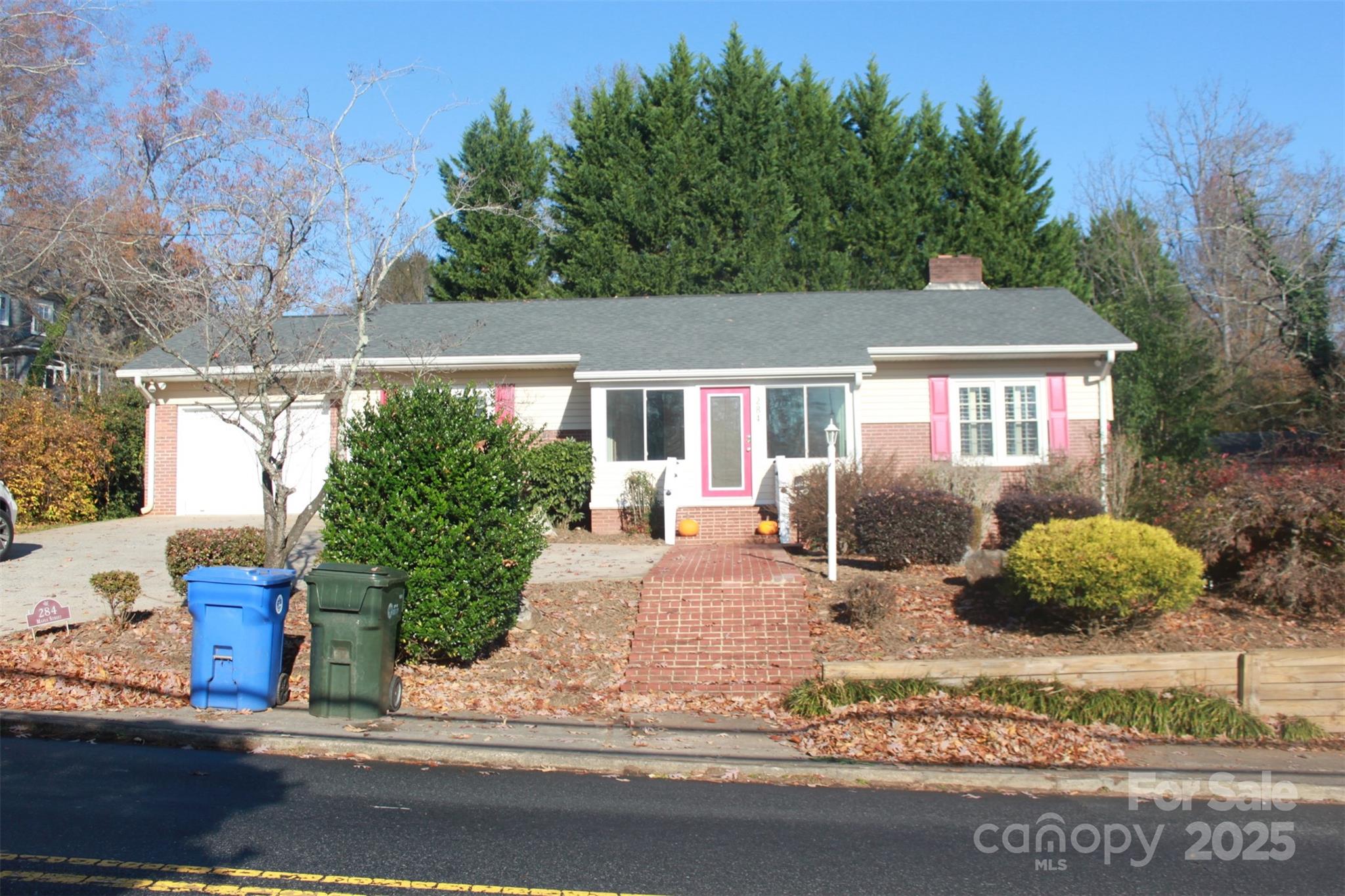 284 Maple Street Rutherfordton, NC 28139 - Photo 7 of 48 Gallery Image 7