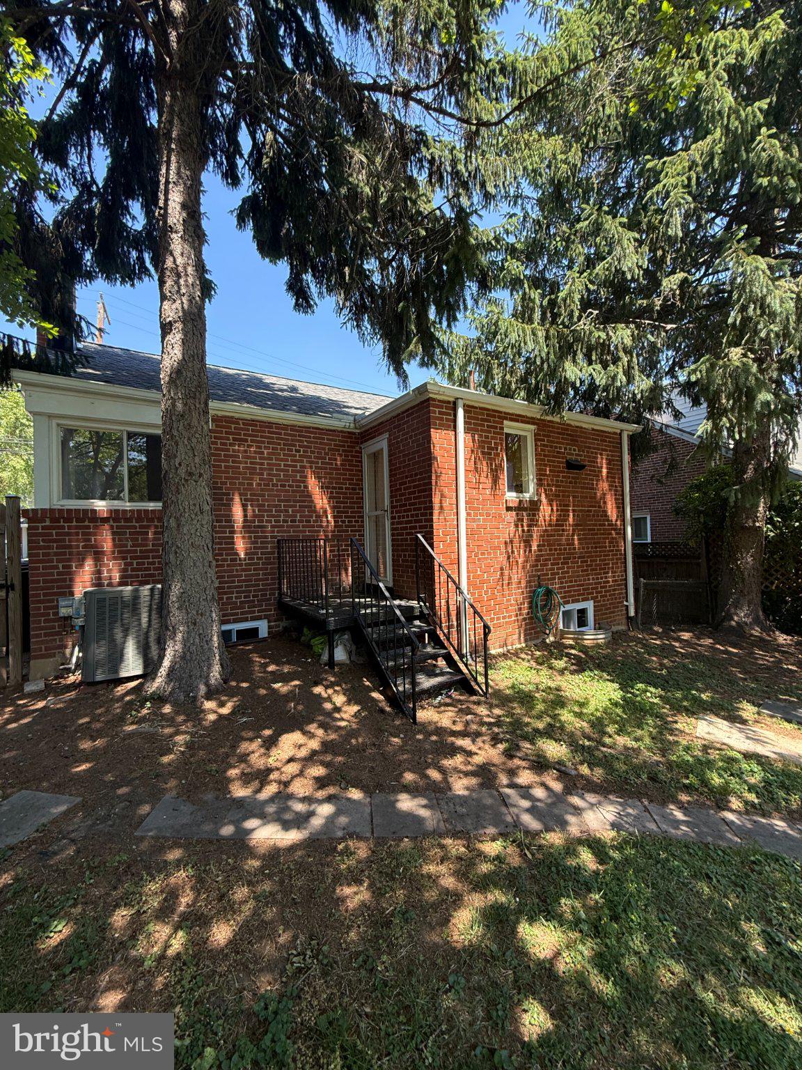4616 Rosedale Avenue Bethesda, MD 20814 - Photo 23 of 26