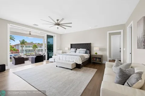 $5,695,000 | 2746 Northeast 18th Street, Fort Lauderdale, FL 33305