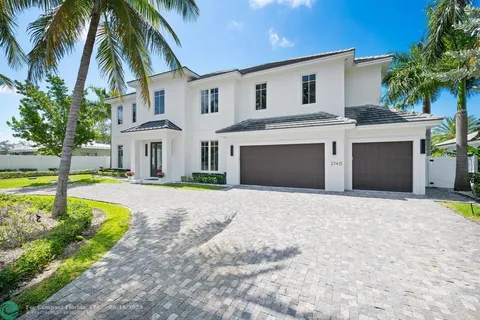 $5,695,000 | 2746 Northeast 18th Street, Fort Lauderdale, FL 33305