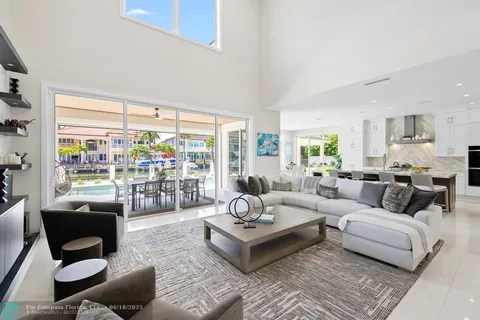 $5,695,000 | 2746 Northeast 18th Street, Fort Lauderdale, FL 33305