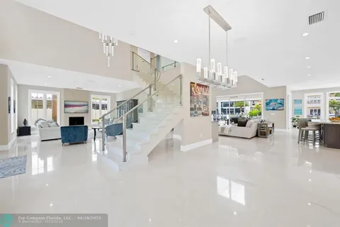$5,695,000 | 2746 Northeast 18th Street, Fort Lauderdale, FL 33305