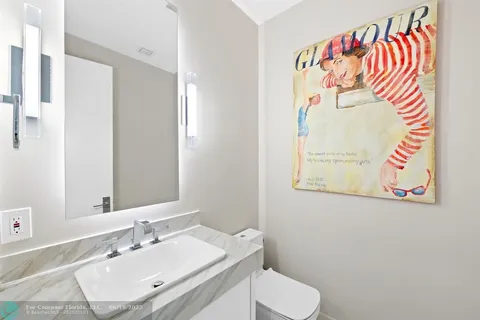 $5,695,000 | 2746 Northeast 18th Street, Fort Lauderdale, FL 33305