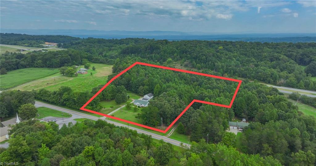 5069 Wilkes Yadkin Road Ronda, NC 28670 - Photo 12 of 37 Gallery Image 12