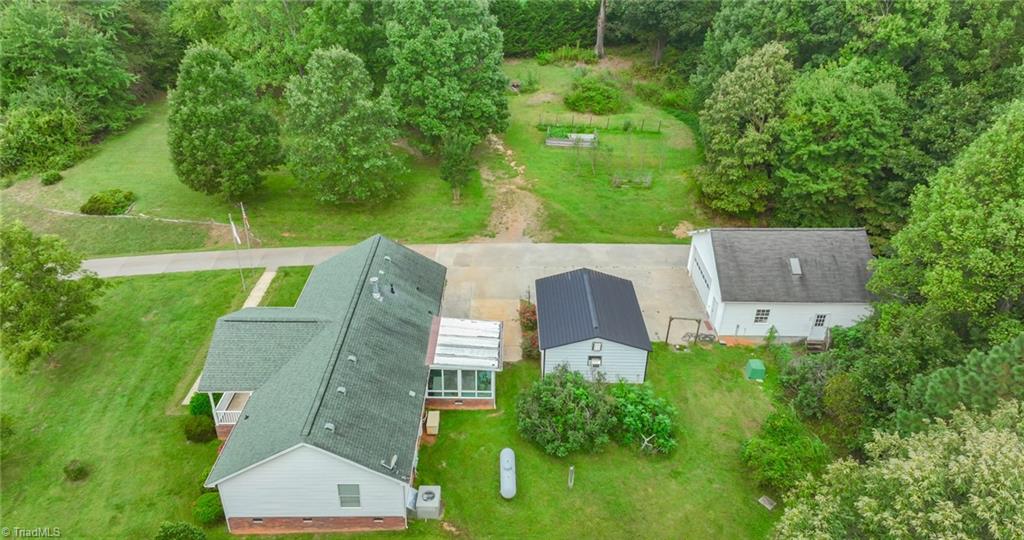 5069 Wilkes Yadkin Road Ronda, NC 28670 - Photo 13 of 37 Gallery Image 13