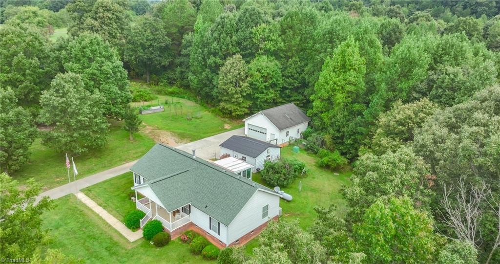 5069 Wilkes Yadkin Road Ronda, NC 28670 - Photo 14 of 37 Gallery Image 14