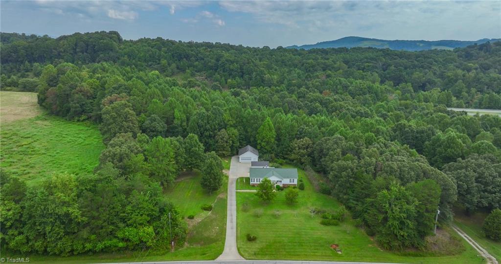 5069 Wilkes Yadkin Road Ronda, NC 28670 - Photo 9 of 37 Gallery Image 9