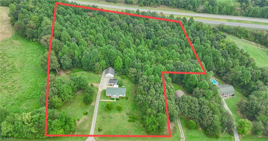 5069 Wilkes Yadkin Road Ronda, NC 28670 - Photo 10 of 37 Gallery Image 10