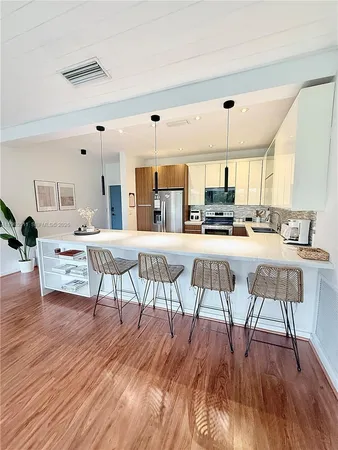 $6,200 | 101 Ocean Ln Drive, Unit 4011, Key Biscayne, FL 33149