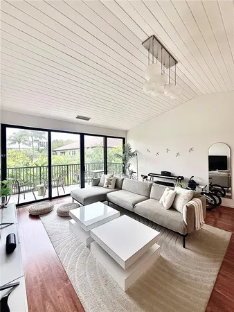 $6,200 | 101 Ocean Ln Drive, Unit 4011, Key Biscayne, FL 33149