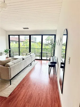 $6,200 | 101 Ocean Ln Drive, Unit 4011, Key Biscayne, FL 33149