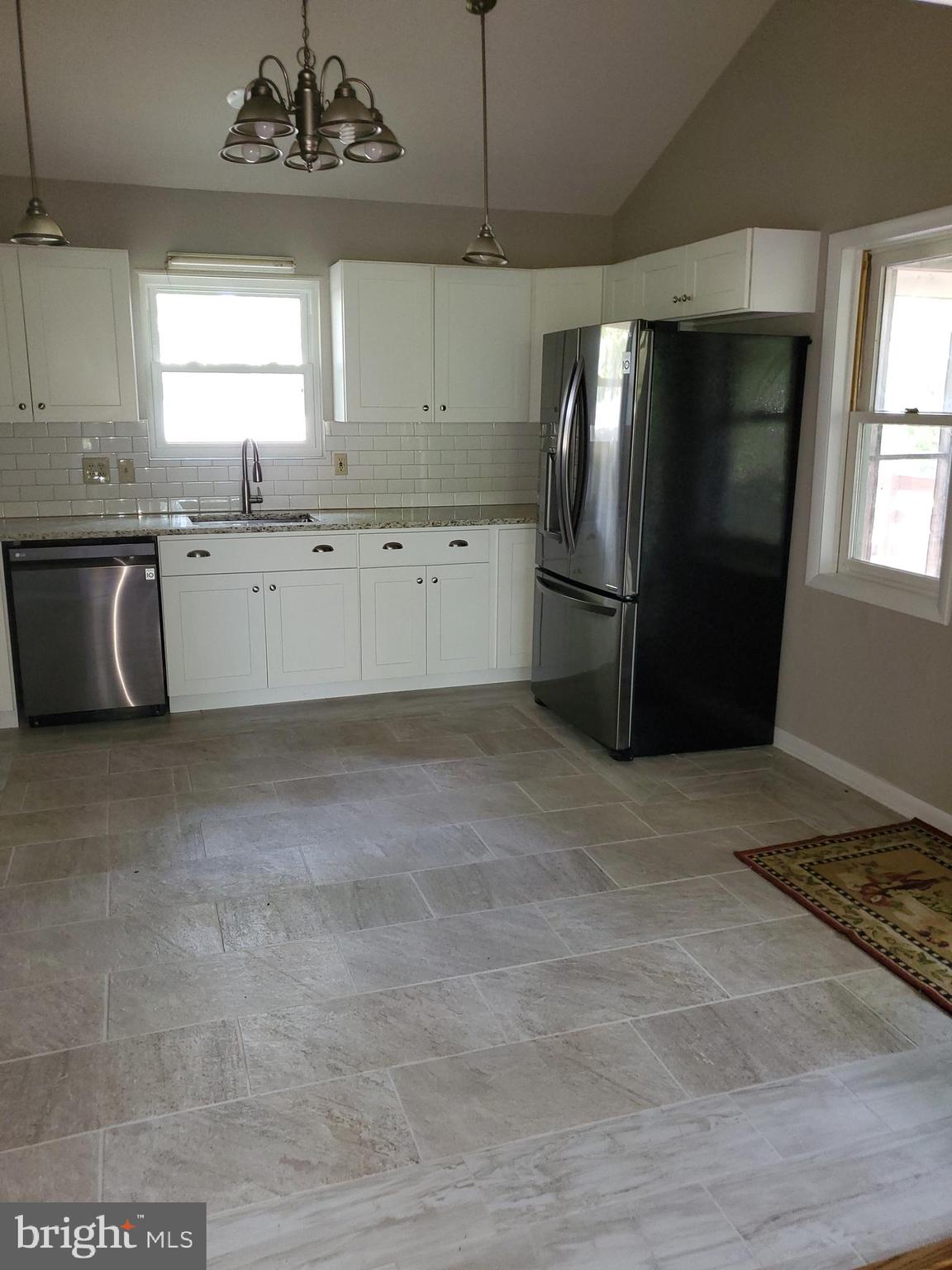 2832 Highland Ridge Road Berkeley Springs, WV 25411 - Photo 7 of 27 Gallery Image 7